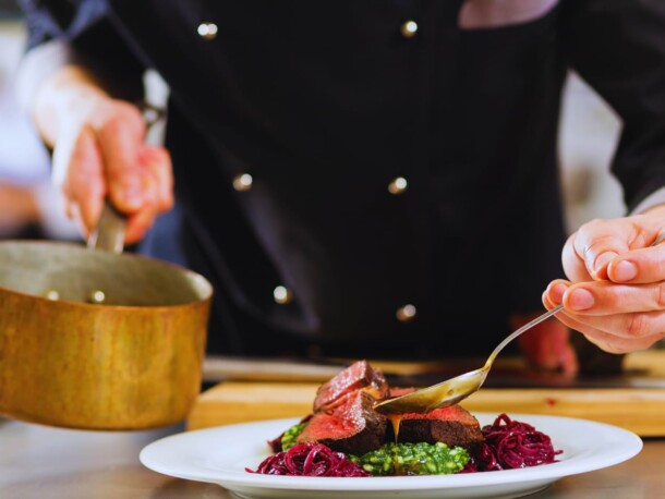 Trouver le demi-chef de partie idéal pour votre restaurant